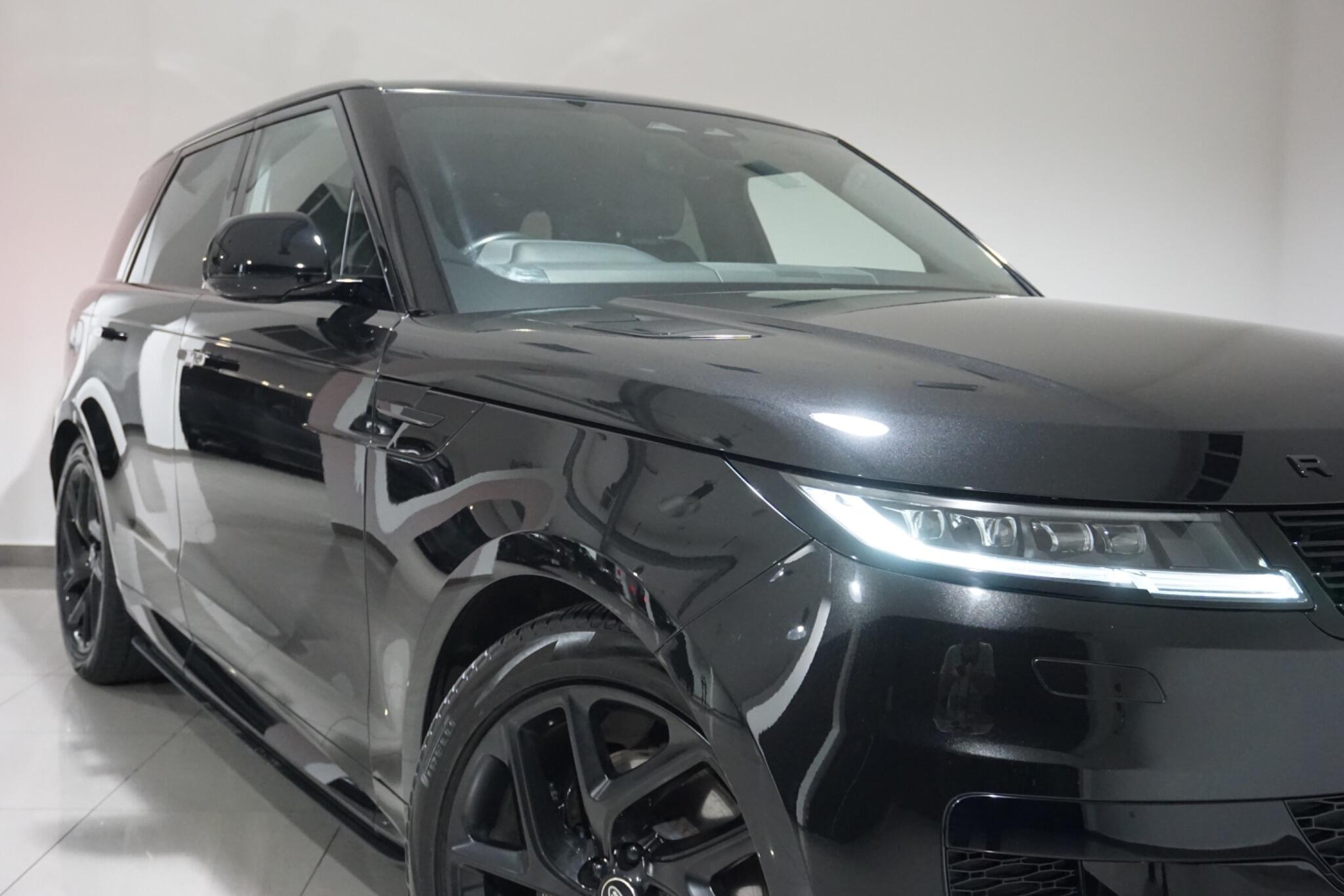 Land Rover Range Rover Sport 3.0 D300 MHEV Dynamic SE SUV 5dr Diesel Auto 4WD Euro 6 (s/s) (300 ps)